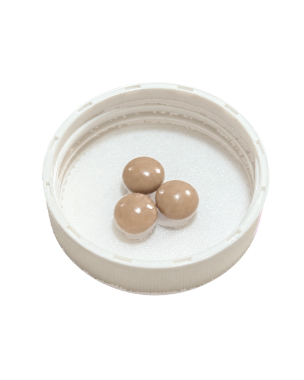 キャップに載せたOYS 3粒